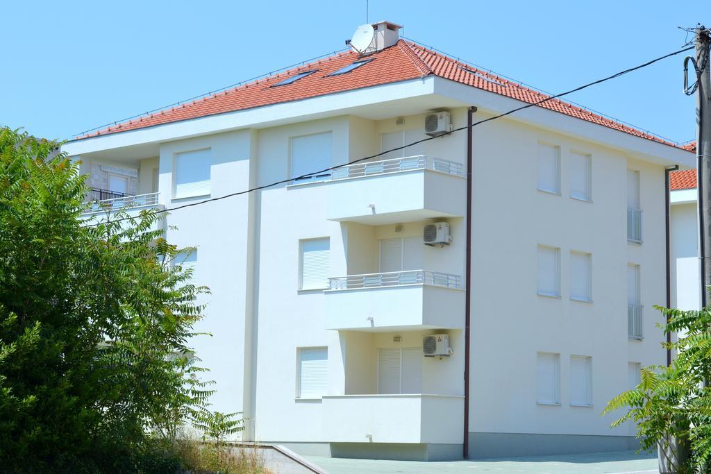 Iris Beach Apartments Kaštela 外观 照片