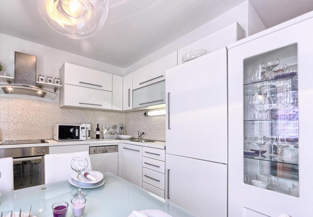 Iris Beach Apartments Kaštela 外观 照片