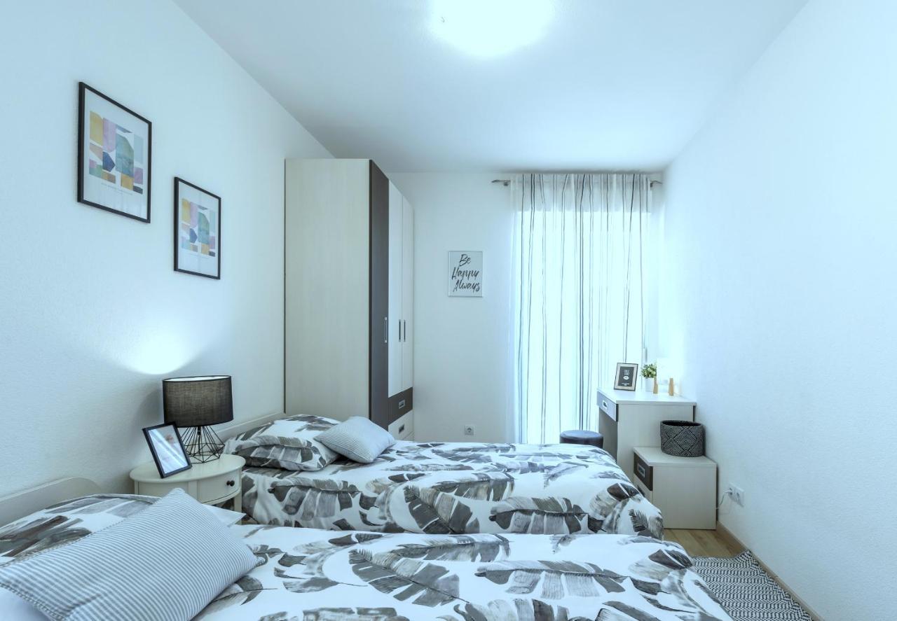 Iris Beach Apartments Kaštela 外观 照片
