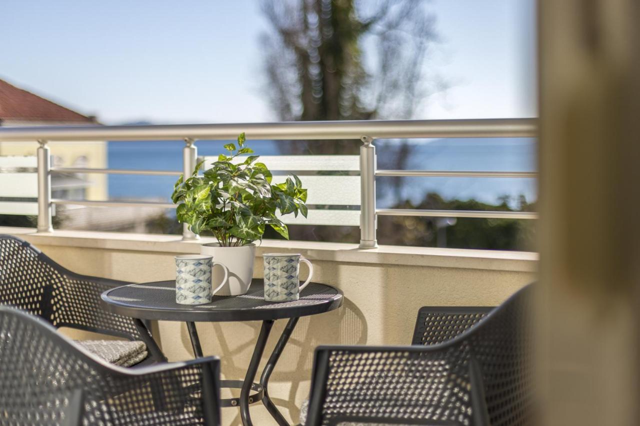 Iris Beach Apartments Kaštela 外观 照片